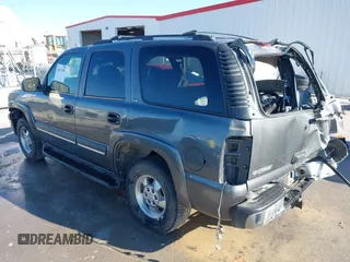 2002 Chevrolet Tahoe LT z VIN 1GNEC13Z42R319646, wystawiony jako IAAI lot #41623259 z przebiegiem 250 430 mil mil oraz . Historia ofert i sprzedaży dostępna na DreamBid. Obrazek 3.