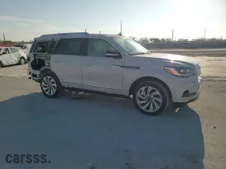 2024 Lincoln Navigator Premiere with VIN 5LMJJ2NG4REL23740, listed as a Copart auction lot 48403485 with 198 mi miles and Salvage Title. Bid and sale history available at carsss.com. Image 11.