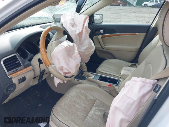 2012 Lincoln MKZ with VIN 3LNHL2GC8CR803337, listed as a IAAI auction lot 42338288 with Not provided miles and . Bid and sale history available at DreamBid. Image 12.