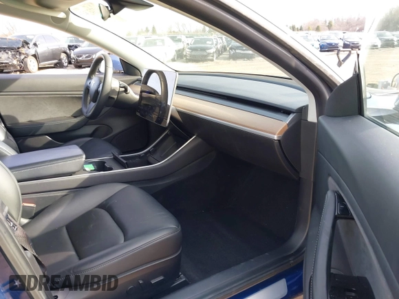 2019 Tesla Model 3 Long Range with VIN 5YJ3E1EB3KF408270, listed as a IAAI auction lot 41773713 with 78,519 mi miles. Bid and sale history available at carsss.com. Image 5.