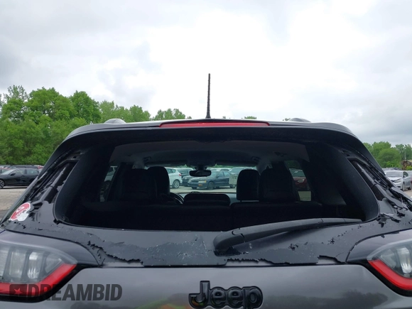 2019 Jeep Cherokee Latitude Plus с VIN 1C4PJMLB2KD328371, выставлен на аукционе IAAI как лот 42143737 с пробегом 98 417 миль миль и . История ставок и продаж доступна на DreamBid. Изображение 18.