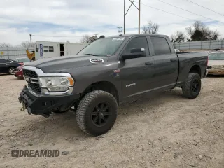 2020 Ram 2500 Tradesman with VIN 3C6UR5CJXLG192141, listed as a Copart auction lot 48728615 with 142,411 mi miles and Clean Title. Bid and sale history available at carsss.com. Image 1.