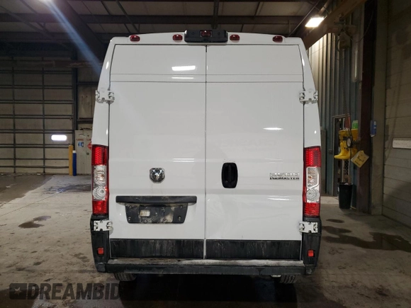2024 Ram ProMaster Cargo Tradesman with VIN 3C6LRVDG0RE132534, listed as a Copart auction lot 48013655 with 27,227 mi miles and Clean Title. Bid and sale history available at DreamBid. Image 6.