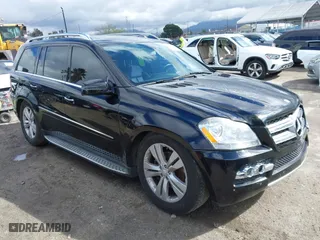 2011 Mercedes-Benz GL-Class GL 450 with VIN 4JGBF7BEXBA698375, listed as a IAAI auction lot 41670939 with 84,834 mi miles. Bid and sale history available at carsss.com. Image 1.