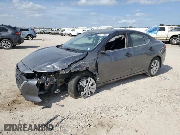 2025 Nissan Sentra S z VIN 3N1AB8BV2SY230267, wystawiony jako Copart lot #53727505 z przebiegiem 19 032 mil mil oraz Szkoda całkowita • Salvage title. Historia ofert i sprzedaży dostępna na DreamBid. Obrazek 1.