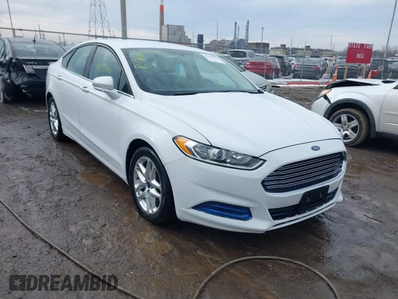 2015 Ford Fusion SE with VIN 3FA6P0H70FR185771, listed as a IAAI auction lot 41485907 with 186,353 mi miles. Bid and sale history available at carsss.com. Image 1.