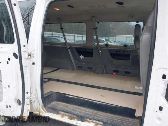 2009 Ford Econoline Passenger XL with VIN 1FBSS31L79DA65158, listed as a IAAI auction lot 41953876 with 181,240 mi miles. Bid and sale history available at carsss.com. Image 8.