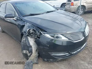 2014 Lincoln MKZ with VIN 3LN6L2J94ER811877, listed as a IAAI auction lot 42022519 with 178,972 mi miles. Bid and sale history available at carsss.com. Image 6.