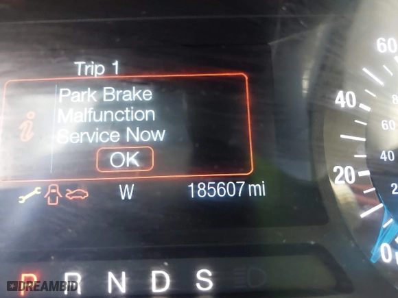 2015 Ford Edge SE with VIN 2FMTK3G99FBC33374, listed as a IAAI auction lot 40020092 with 185,607 mi miles. Bid and sale history available at carsss.com. Image 16.