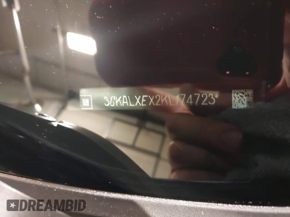 2019 GMC Terrain Denali z VIN 3GKALXEX2KL174723, wystawiony jako IAAI lot #41453790 z przebiegiem 77 193 mil mil oraz . Historia ofert i sprzedaży dostępna na DreamBid. Obrazek 9.