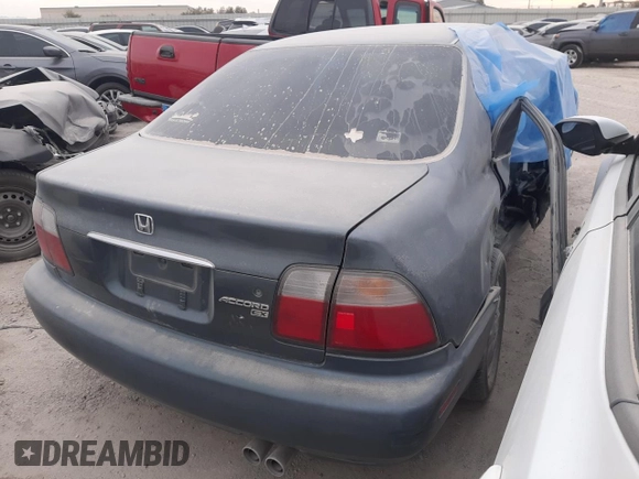 1997 Honda Accord EX with VIN 1HGCD5661VA113906, listed as a Copart auction lot 87345854 with 182,828 mi miles and Non Repairable. Bid and sale history available at carsss.com. Image 3.