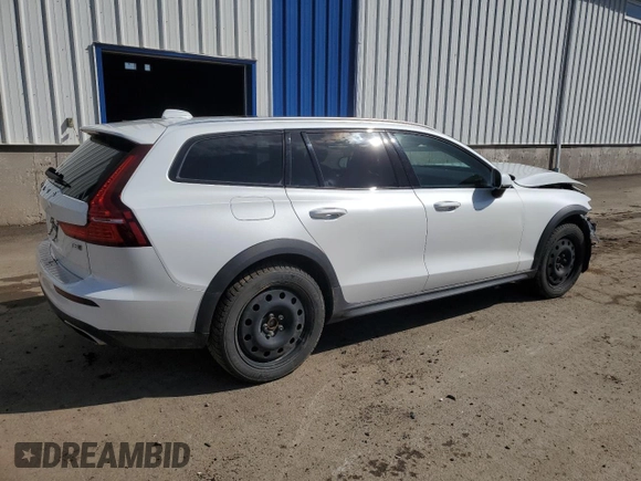 2021 Volvo V60 z VIN YV4102WK3M1065110, wystawiony jako Copart lot #49834295 z przebiegiem 22 964 mil mil oraz Szkoda całkowita • Salvage title. Historia ofert i sprzedaży dostępna na DreamBid. Obrazek 3.