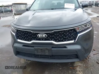 2021 Kia Sorento LX z VIN 5XYRGDLC7MG043279, wystawiony jako IAAI lot #41814356 z przebiegiem 97 094 mil mil oraz . Historia ofert i sprzedaży dostępna na DreamBid. Obrazek 12.