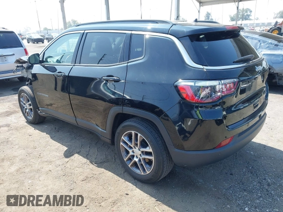 2020 Jeep Compass Latitude z VIN 3C4NJCBB0LT258657, wystawiony jako IAAI lot #42599084 z przebiegiem 29 997 mil mil oraz . Historia ofert i sprzedaży dostępna na DreamBid. Obrazek 3.