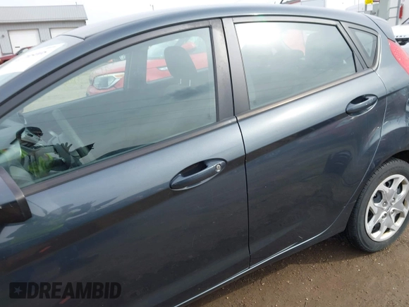 2011 Ford Fiesta SE with VIN 3FADP4EJ6BM137939, listed as a IAAI auction lot 41705008 with 161,166 mi miles. Bid and sale history available at carsss.com. Image 14.