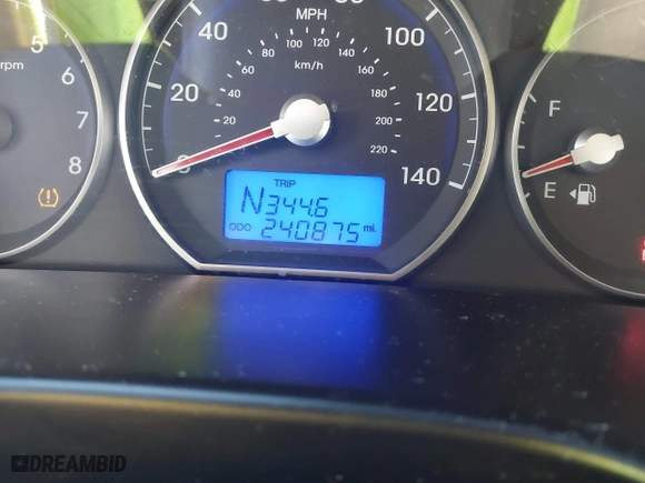 2010 Hyundai Santa Fe GLS with VIN 5NMSG3AB2AH390591, listed as a IAAI auction lot 42042117 with 240,875 mi miles. Bid and sale history available at carsss.com. Image 7.