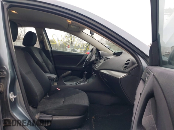 2012 Mazda Mazda3 i Sport with VIN JM1BL1UF0C1640650, listed as a IAAI auction lot 42019342 with 144,611 mi miles. Bid and sale history available at carsss.com. Image 5.