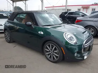 2019 MINI Convertible Cooper S with VIN WMWWG9C5XK3E40620, listed as a IAAI auction lot 42379122 with 5,496 mi miles and . Bid and sale history available at DreamBid. Image 1.
