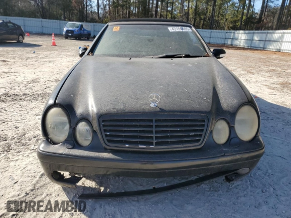 2002 Mercedes-Benz CLK 55 AMG with VIN WDBLK74G52T110954, listed as a Copart auction lot 43180405 with 137,828 mi miles and Clean Title. Bid and sale history available at DreamBid. Image 5.