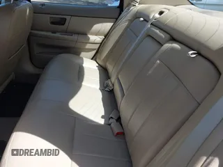 2005 Mercury Sable LS with VIN 1MEFM55S55A620137, listed as a IAAI auction lot 42138066 with 115,066 mi miles and . Bid and sale history available at carsss.com. Image 8.