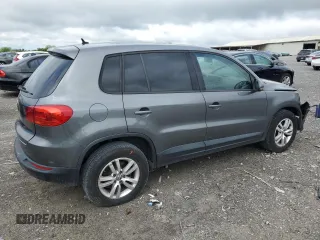 2013 Volkswagen Tiguan S z VIN WVGAV3AX6DW597379, wystawiony jako Copart lot #56386515 z przebiegiem 100 415 mil mil oraz Czysty tytuł • Clean title. Historia ofert i sprzedaży dostępna na DreamBid. Obrazek 3.