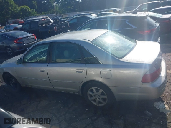 2004 Toyota Avalon XL z VIN 4T1BF28B14U346741, wystawiony jako IAAI lot #42252769 z przebiegiem 219 291 mil mil oraz . Historia ofert i sprzedaży dostępna na DreamBid. Obrazek 14.