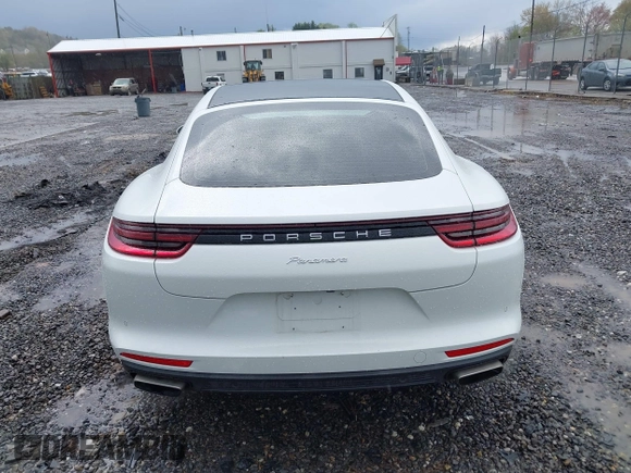 2019 Porsche Panamera с VIN WP0AA2A72KL102345, выставлен на аукционе IAAI как лот 42011097 с пробегом 55 712 миль миль и . История ставок и продаж доступна на DreamBid. Изображение 17.