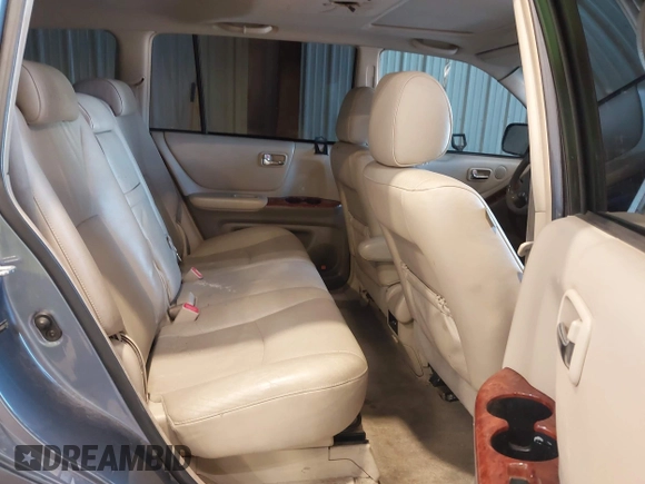 2006 Toyota Highlander Hybrid with VIN JTEDW21AX60002782, listed as a IAAI auction lot 41979903 with 295,778 mi miles. Bid and sale history available at carsss.com. Image 8.