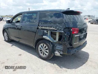 2020 Kia Sedona EX with VIN KNDMB5C19L6617993, listed as a IAAI auction lot 39711859 with 66,083 mi miles. Bid and sale history available at carsss.com. Image 3.