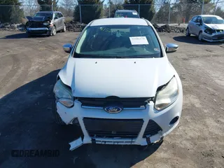 2014 Ford Focus SE with VIN 1FADP3F21EL119923, listed as a IAAI auction lot 41585170 with 126,266 mi miles. Bid and sale history available at carsss.com. Image 13.