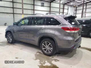 2018 Toyota Highlander SE z VIN 5TDJZRFH8JS556874, wystawiony jako Copart lot #60459645 z przebiegiem 108 118 mil mil oraz Nie do naprawy • Non repairable. Historia ofert i sprzedaży dostępna na DreamBid. Obrazek 2.