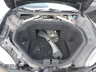 2013 Tesla Model S с VIN 5YJSA1AG2DFP11228, выставлен на аукционе IAAI как лот 41339370 с пробегом 121 237 миль миль и . История ставок и продаж доступна на DreamBid. Изображение 10.