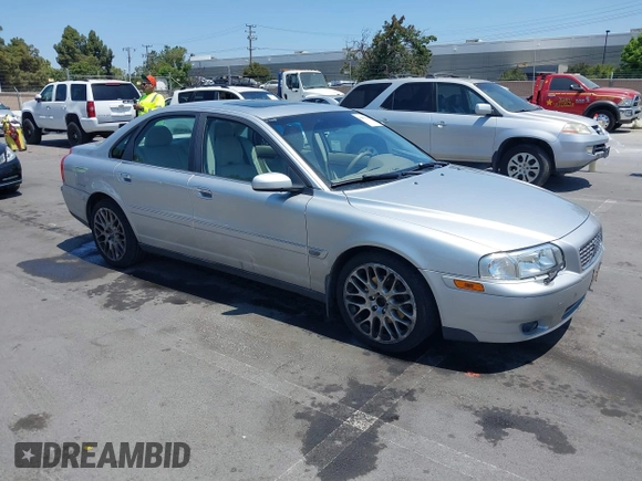 2005 Volvo S80 с VIN YV1TS911451412257, выставлен на аукционе IAAI как лот 42473346 с пробегом 125 653 миль миль и . История ставок и продаж доступна на DreamBid. Изображение 1.