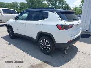 2024 Jeep Compass Limited with VIN 3C4NJDCN1RT595118, listed as a IAAI auction lot 42666248 with 42,342 mi miles and . Bid and sale history available at DreamBid. Image 3.