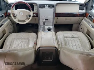2004 Lincoln Navigator Luxury with VIN 5LMFU28R94LJ25315, listed as a Copart auction lot 41477625 with 221,849 mi miles and Non Repairable. Bid and sale history available at carsss.com. Image 8.