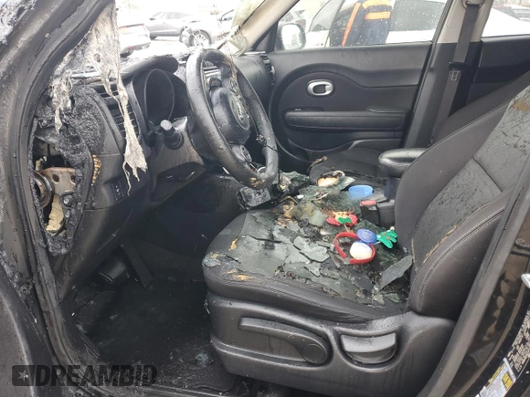 2015 Kia Soul with VIN KNDJN2A27F7152827, listed as a Copart auction lot 83807164 with 0 mi miles and Salvage Title. Bid and sale history available at carsss.com. Image 7.