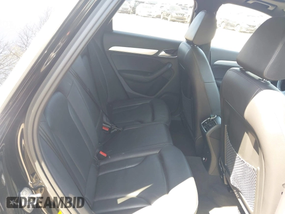 2016 Audi Q3 Premium Plus z VIN WA1EFCFS9GR023727, wystawiony jako IAAI lot #41999918 z przebiegiem 97 781 mil mil oraz . Historia ofert i sprzedaży dostępna na DreamBid. Obrazek 8.