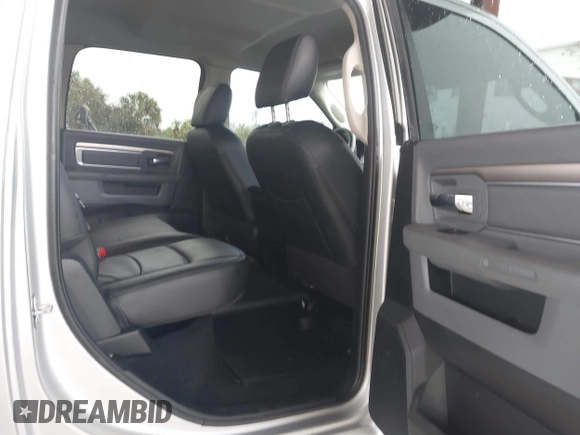 2018 Ram 2500 Big Horn with VIN 3C6UR5DL7JG215873, listed as a IAAI auction lot 41656764 with 142,129 mi miles. Bid and sale history available at carsss.com. Image 8.