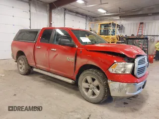 2015 Ram 1500 Outdoorsman z VIN 1C6RR7GG9FS660065, wystawiony jako IAAI lot #41078333 z przebiegiem 117 639 mil mil oraz . Historia ofert i sprzedaży dostępna na DreamBid. Obrazek 1.