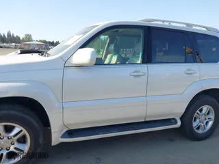 2007 Lexus GX 470 with VIN JTJBT20X870131127, listed as a IAAI auction lot 42111172 with 203,780 mi miles. Bid and sale history available at carsss.com. Image 14.