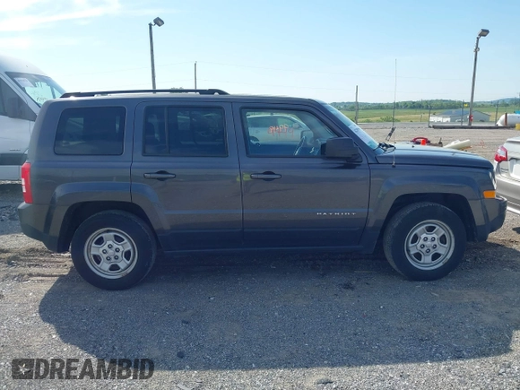 2017 Jeep Patriot Sport z VIN 1C4NJPBB1HD172598, wystawiony jako IAAI lot #42209949 z przebiegiem 65 560 mil mil oraz . Historia ofert i sprzedaży dostępna na DreamBid. Obrazek 13.