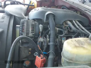 2001 Chevrolet Silverado 2500 с VIN 1GCGK29U81Z111676, выставлен на аукционе IAAI как лот 42469348 с пробегом 158 577 миль миль и . История ставок и продаж доступна на DreamBid. Изображение 21.