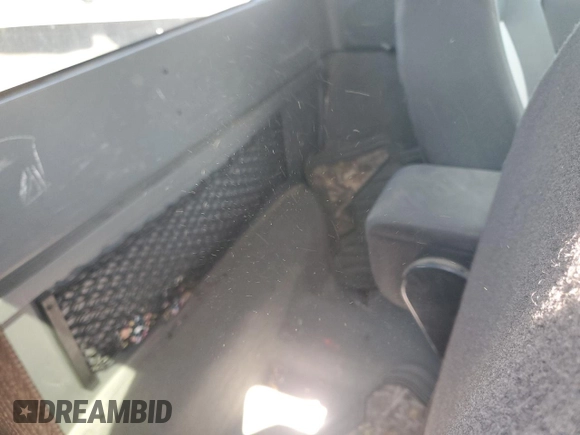 2010 Ford Ranger XL with VIN 1FTKR1ED2APA48348, listed as a Copart auction lot 52810865 with 399,192 mi miles and Salvage title. Bid and sale history available at DreamBid. Image 10.
