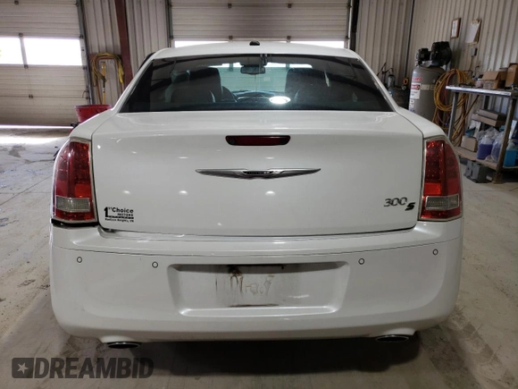 2013 Chrysler 300 with VIN 2C3CCABG7DH682756, listed as a Copart auction lot 48942725 with 136,833 mi miles and Salvage Title. Bid and sale history available at carsss.com. Image 6.