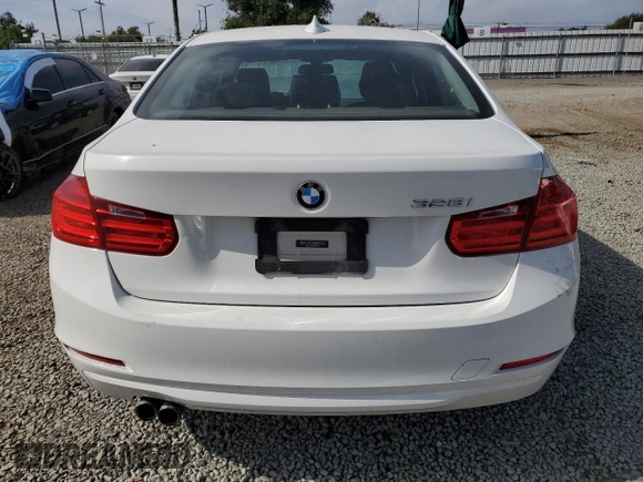 2015 BMW 3 Series 328i with VIN WBA3C1C51FP852825, listed as a Copart auction lot 53169305 with 184,383 mi miles and Salvage title. Bid and sale history available at DreamBid. Image 6.