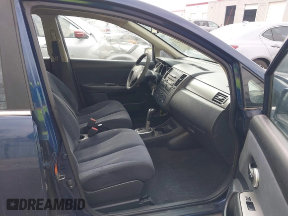 2008 Nissan Versa 1.8 S with VIN 3N1BC11E88L354866, listed as a IAAI auction lot 41349841 with 187,907 mi miles. Bid and sale history available at carsss.com. Image 5.