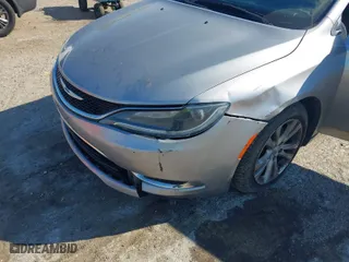 2015 Chrysler 200 Limited with VIN 1C3CCCAB0FN589900, listed as a IAAI auction lot 41898265 with 153,975 mi miles. Bid and sale history available at carsss.com. Image 6.