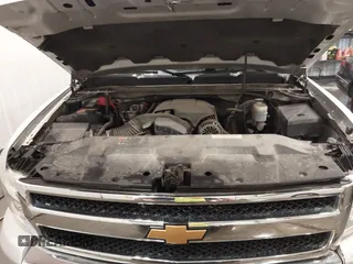 2013 Chevrolet Silverado 1500 LS with VIN 3GCPKREA1DG156984, listed as a IAAI auction lot 41924312 with 117,018 mi miles. Bid and sale history available at carsss.com. Image 10.