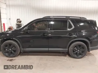 2025 Honda Pilot Black Edition with VIN 5FNYG1H97SB021763, listed as a IAAI auction lot 41059716 with 11,594 mi miles. Bid and sale history available at carsss.com. Image 14.