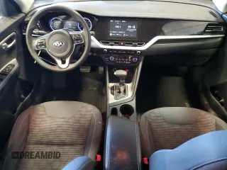2021 Kia Niro LX with VIN KNDCB3LC7M5488449, listed as a Copart auction lot 46904525 with 93,796 mi miles and Salvage Title. Bid and sale history available at carsss.com. Image 8.